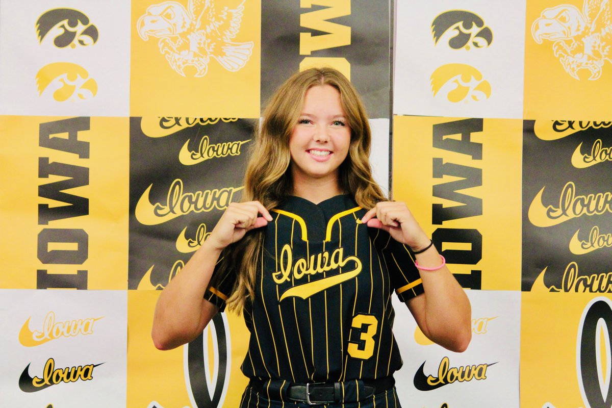 Carly Potts tweet media