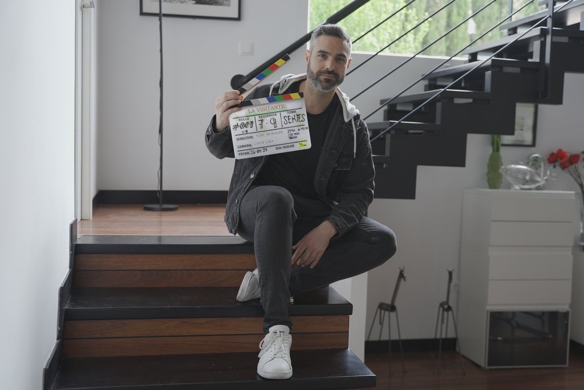 El director malagueño <a href="/tonymorales88/">Tony Morales</a> estrenará #LaVisitante, cortometraje que busca llevar al límite la esencia del 😱miedo, en el <a href="/HorrOrigins/">HorrOrigins</a>, uno de los festivales de género fantástico y terror más relevantes del panorama actual.