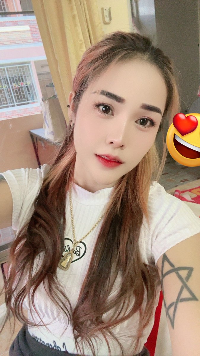 Mew190722's tweet photo. อย่าเพิ่งว่าหนูไม่สวยให้หนูอาบน้ำแต่งตัวก่อนสิ ถ้าอาบน้ำ แต่งตัว แล้วไม่สวยค่อยว่ากันอีกที 🤣🤣🤣
#นวนคร #ปทุมธานี #ริมคลอง https://t.co/dmAKRQs5Sr