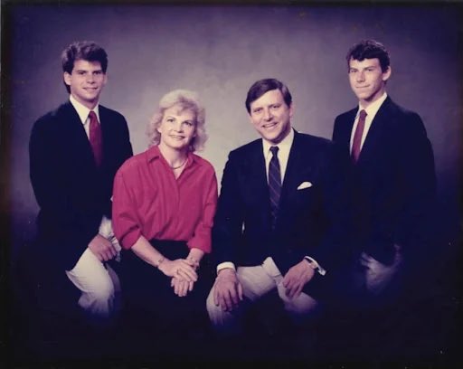 Interviewed <a href="/markgeragos/">Mark Geragos</a> about the #Menendez brothers case. <a href="/netflix/">Netflix</a> premieres #Monsters this week about the case and trial. podcasts.apple.com/us/podcast/rea… #podcast #truecrime