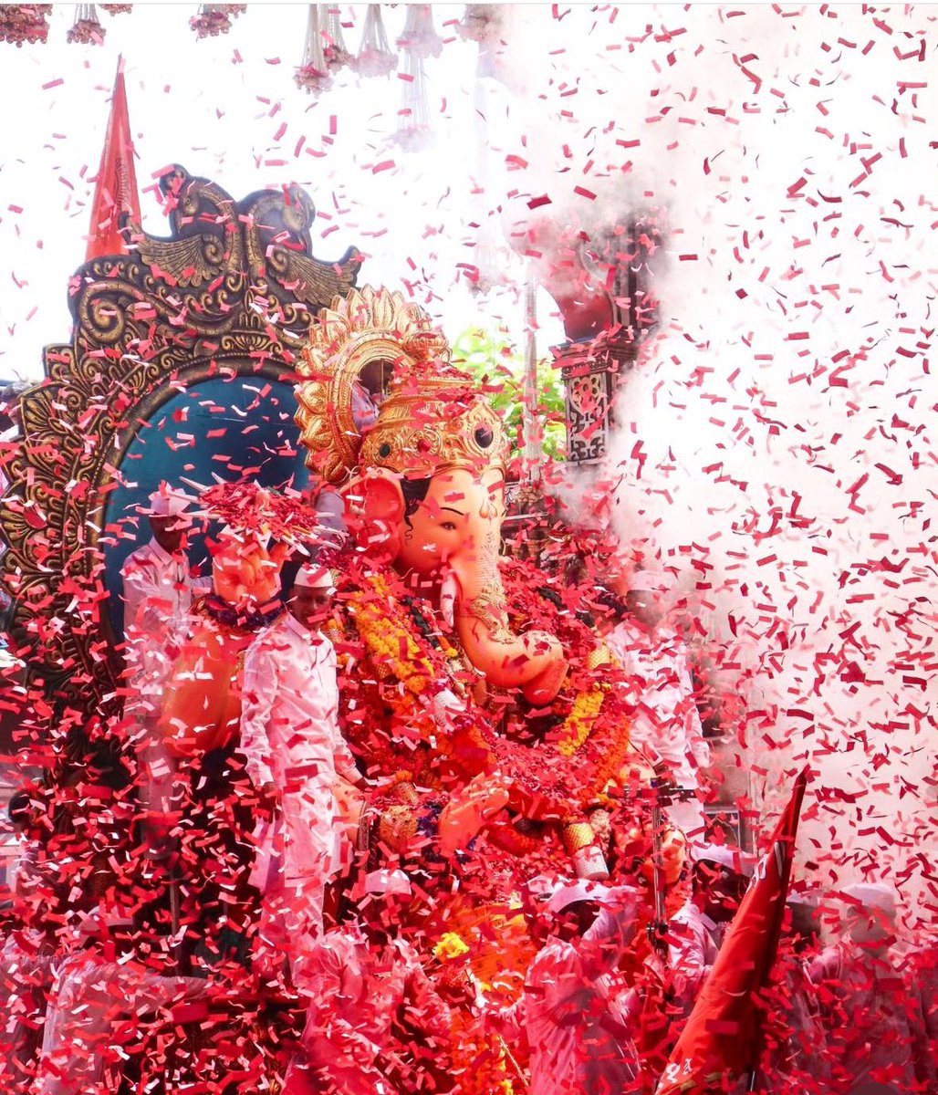 mumbaiheritage's tweet photo. Lalbaugcha Raja https://t.co/mc1x8r34w3