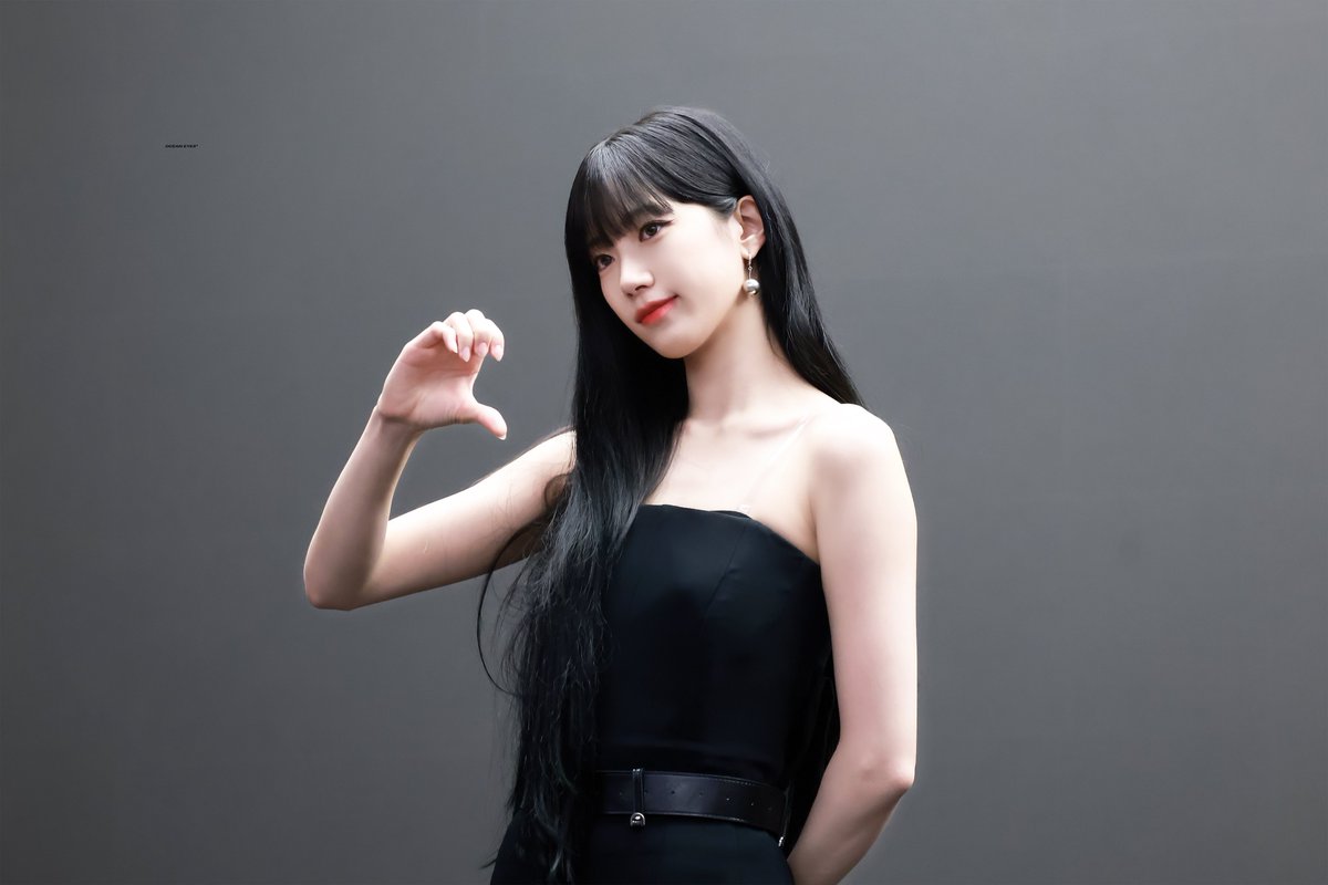 240914 🌱

#르세라핌 #LE_SSERAFIM  
#카즈하 #KAZUHA #カズハ