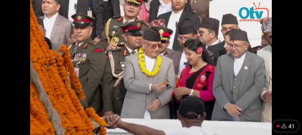 ChanashGhimire's tweet photo. सुटुक्क तिमीलाई गुलाफ दिने मन त थियो,  तर सुगन्धले जताततै हल्ला फैलाउलकी भनेर अाटै आएन https://t.co/KEQ8FoiZoD