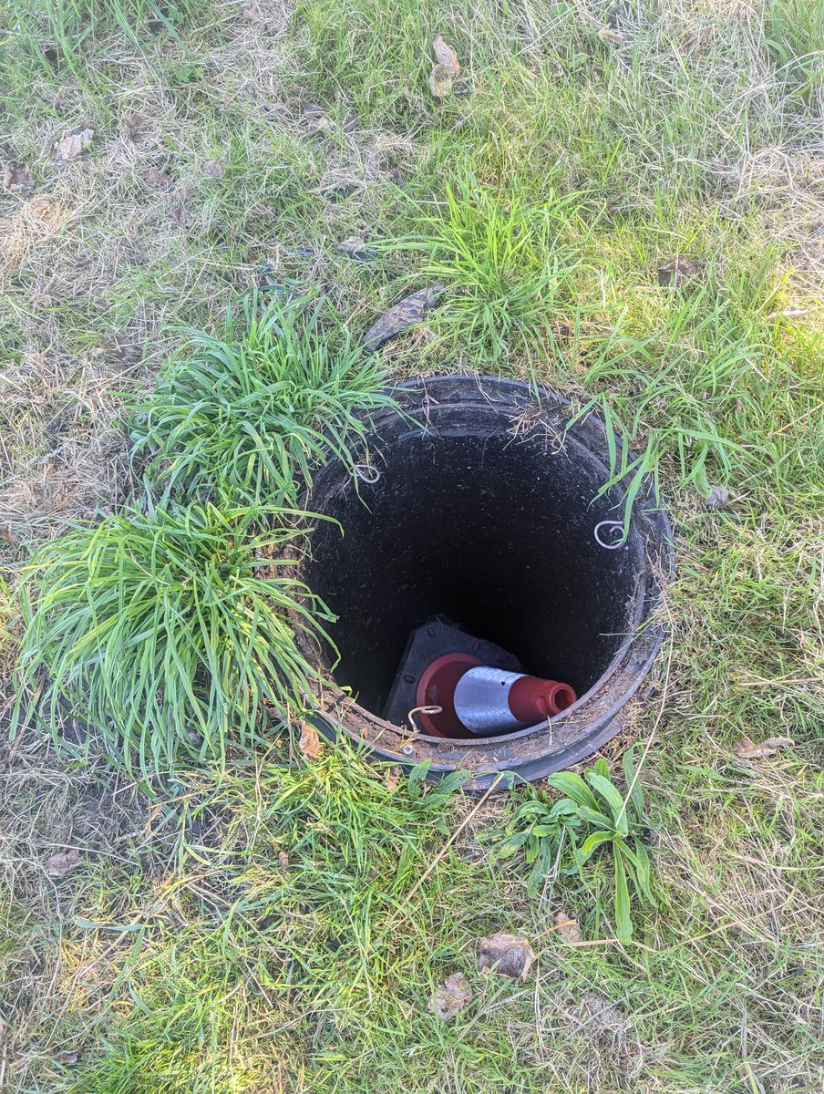 8624evans's tweet photo. @CarmsCouncil there's a drain cover missing at the front of Park View Terrace SA15 3HA. Dangerous at present as the cone was in the hole with no warning and my dog nearly fell into the hole 😡😡 I've pulled the cone out to warn others... It's an accident waiting to happen https://t.co/rwnpp4seaX