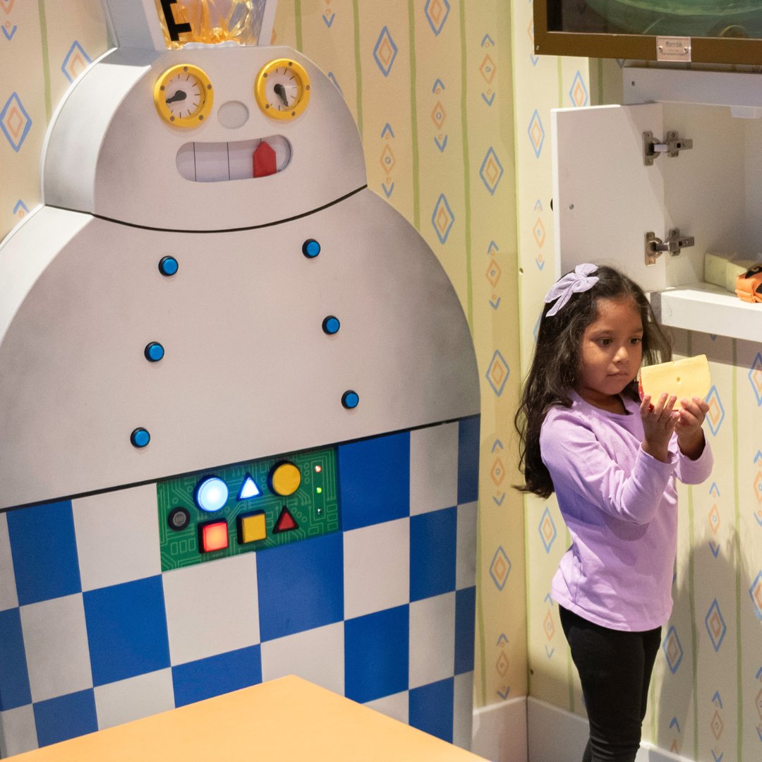 Opening day for our new interactive exhibit, Wallace &amp; Gromit™: Get Cracking!, is Sat., Sept. 21! 

Blast off in Wallace’s rocket, test out some wild contraptions with Gromit, design your own cracking invention and more! 🚀💡🐾

🔗  Learn more here: bit.ly/WallaceGromitA…