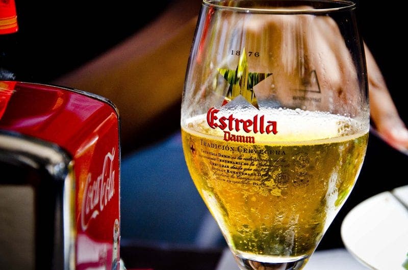 DiningSecrets's tweet photo. Revealed: These 10 countries consume the most beer per capita in the world – with Spain among the top drinkers https://t.co/HZ10XWt1wu https://t.co/IpBsgay4hT