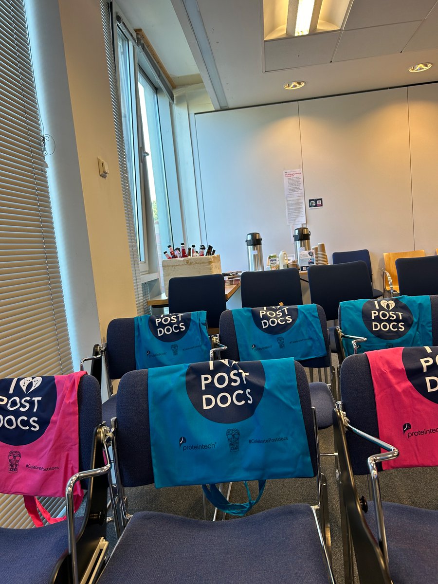 _AmyNewell's tweet image. Ready for part 2 of the #PostdocAppreciationWeek seminars @SBSatEd 

Thanks for the support for the event @SULSAtweets , @UoEBioDocSoc and  @Proteintech 😊