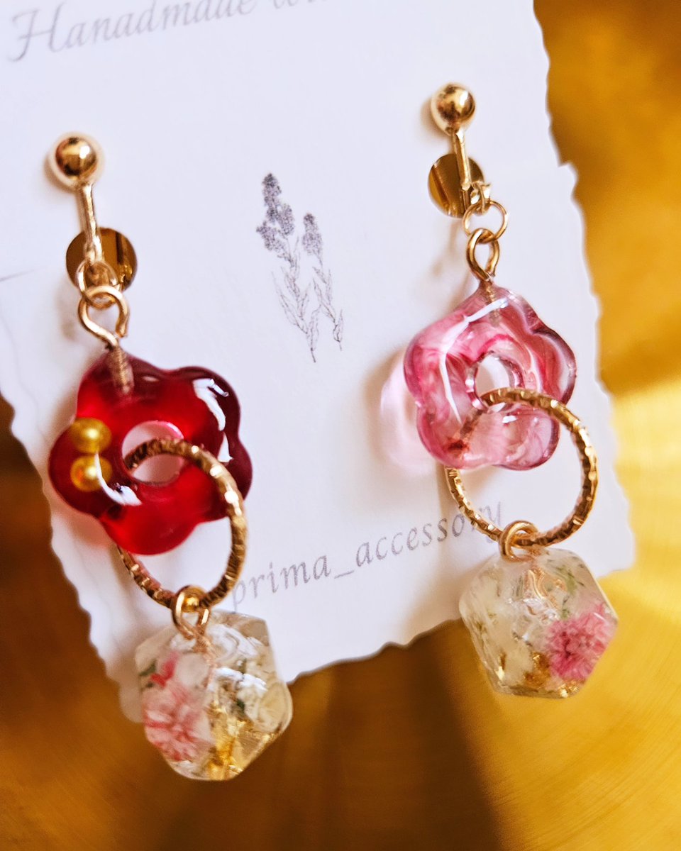 PAccessory27578's tweet photo. minneにて販売中です🩷

#レジンアクセサリー
#レジンイヤリング
#揺れるイヤリング
#お花のイヤリング
#レジンピアス https://t.co/CFqsr34wkK