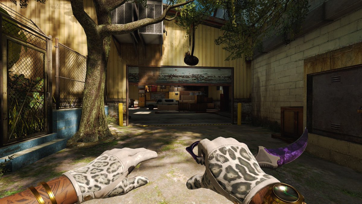 Got myself something beautiful lately, 
now i need some Pandoras

★ Karambit | Doppler Black Pearl 0.008