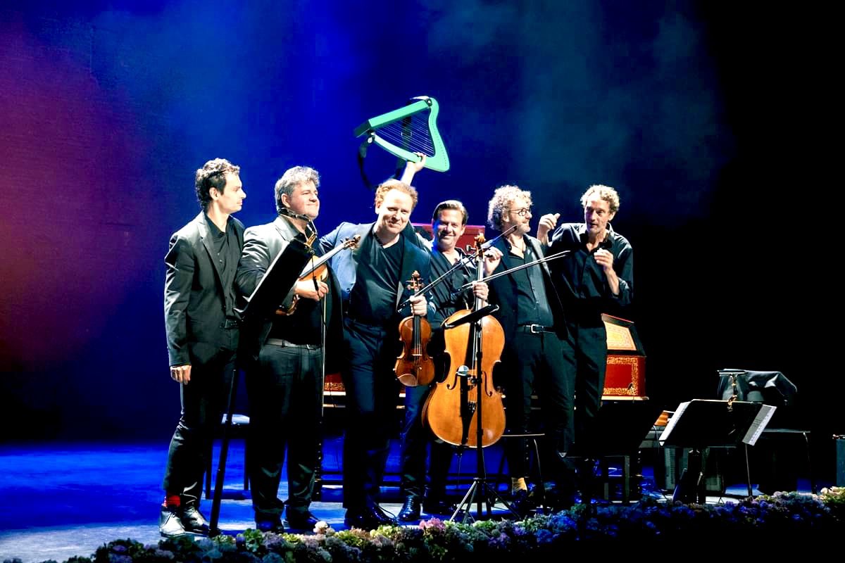 HopeViolin's tweet photo. “Irish Roots” last night with the AIR Ensemble at the marvellous @gentfestival van Vlaanderen. 

Photos © Björn Comhaire
#irishroots #gent #danielhope https://t.co/P657ppFkZY