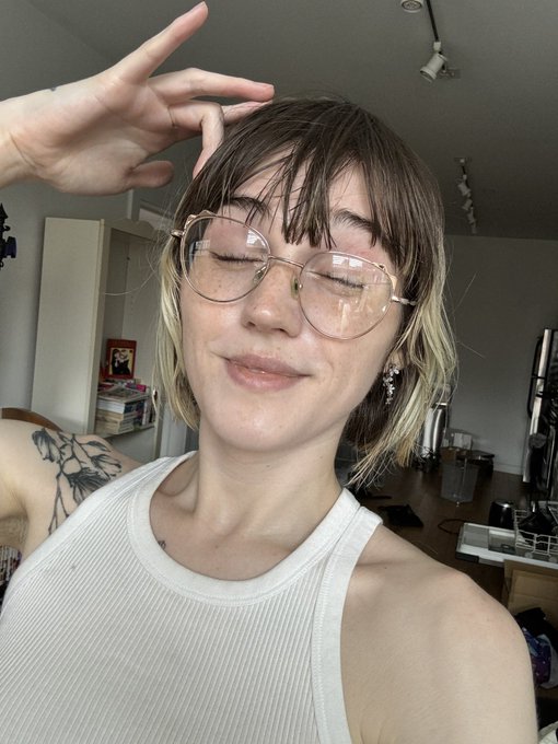 Watch Claire Gemini ♊🔞's leaked NSFW photo on TwXstars