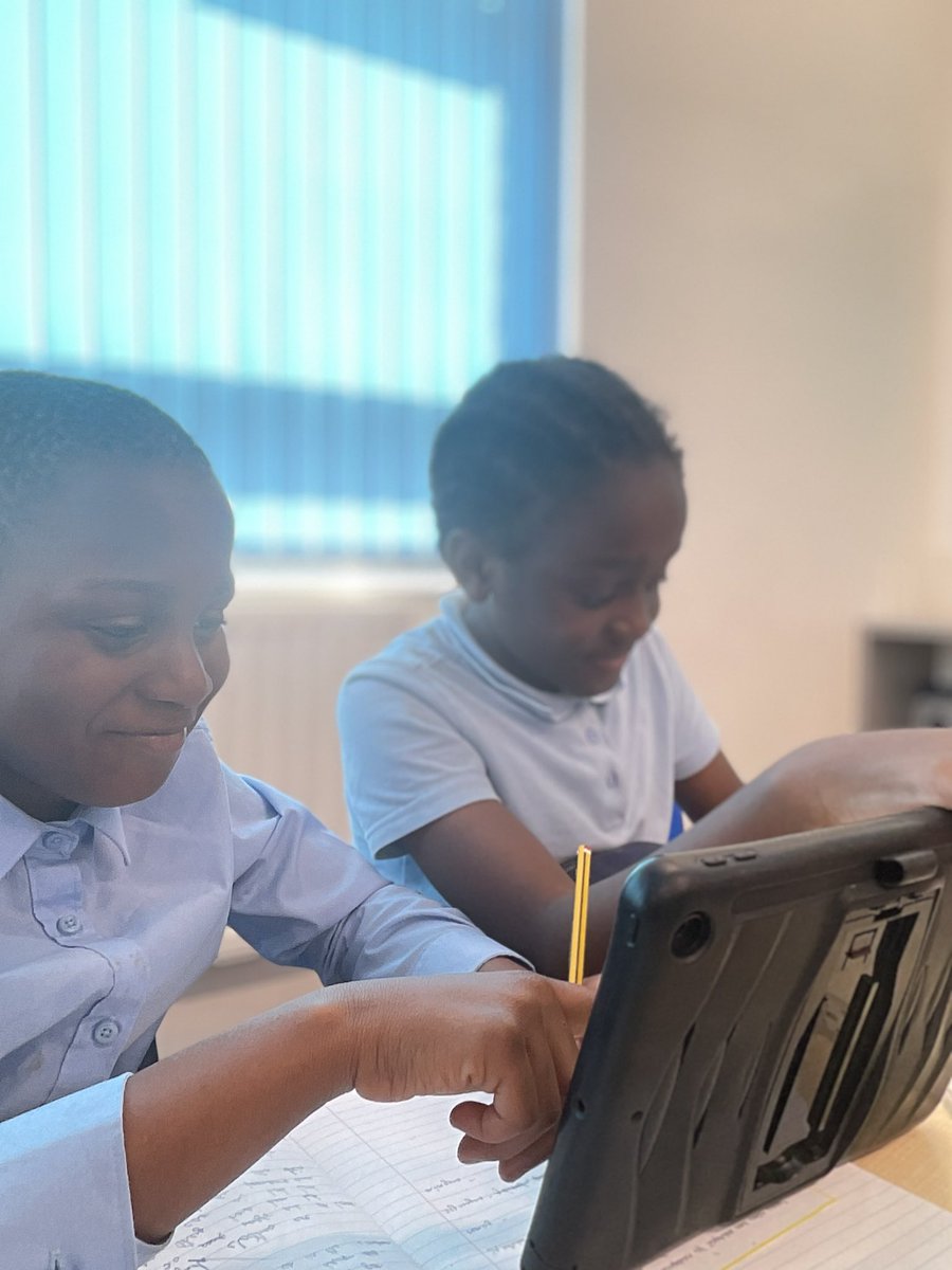 BPS_B23's tweet photo. What a day of language in Year 5. Focusing on key vocabulary from our book #rooftoppers by Kathrine Rundell has opened our minds to the new words we can use in our own writing. 🧑‍💻👩‍💻✏️✍️📝 @MrRJAnderton. #atlp https://t.co/qkXwNWhHfU