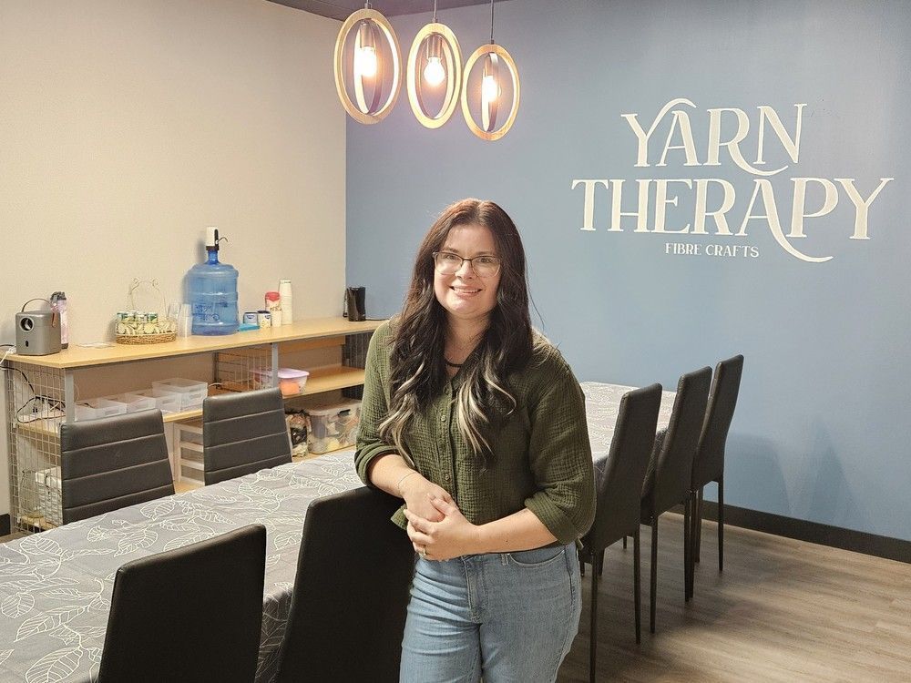 TheStarPhoenix's tweet photo. A place to gather and enjoy the community at Yarn Therapy
#yxe #NFNP #NewFacesNewPlaces
https://t.co/5BIoyVHLfE https://t.co/ziIZfgwR9q