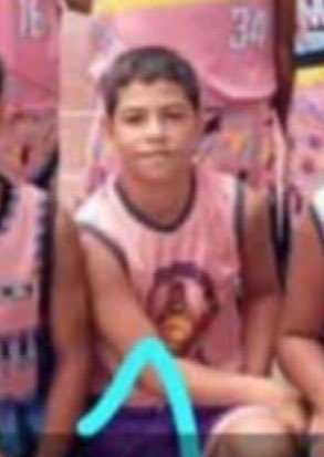 rcamachovzla's tweet photo. #Caracas
Se llama Amir Requena
Fue arrastrado por la quebrada El Limón, en Gramoven, Catia, la tarde del lunes 16/09.
Familiares están buscándolo https://t.co/bJk20ZzoKb