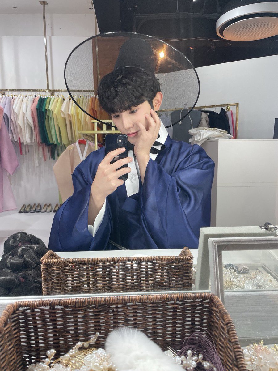 [#밀] 메리메리 추석💙

#OnlyOneOf #온리원오브