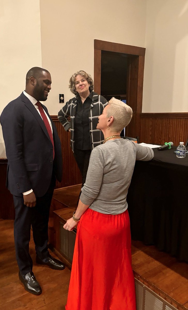 MondaireJones's tweet photo. Thank you to the Bedford-Pound Ridge Women’s Collective and Pound Ridge Democrats for inviting me to speak at your event in support of reproductive health care! We need a pro-choice majority in Congress and that’s only going to happen if we defeat Mike Lawler here in #NY17. https://t.co/hibALqhSZN