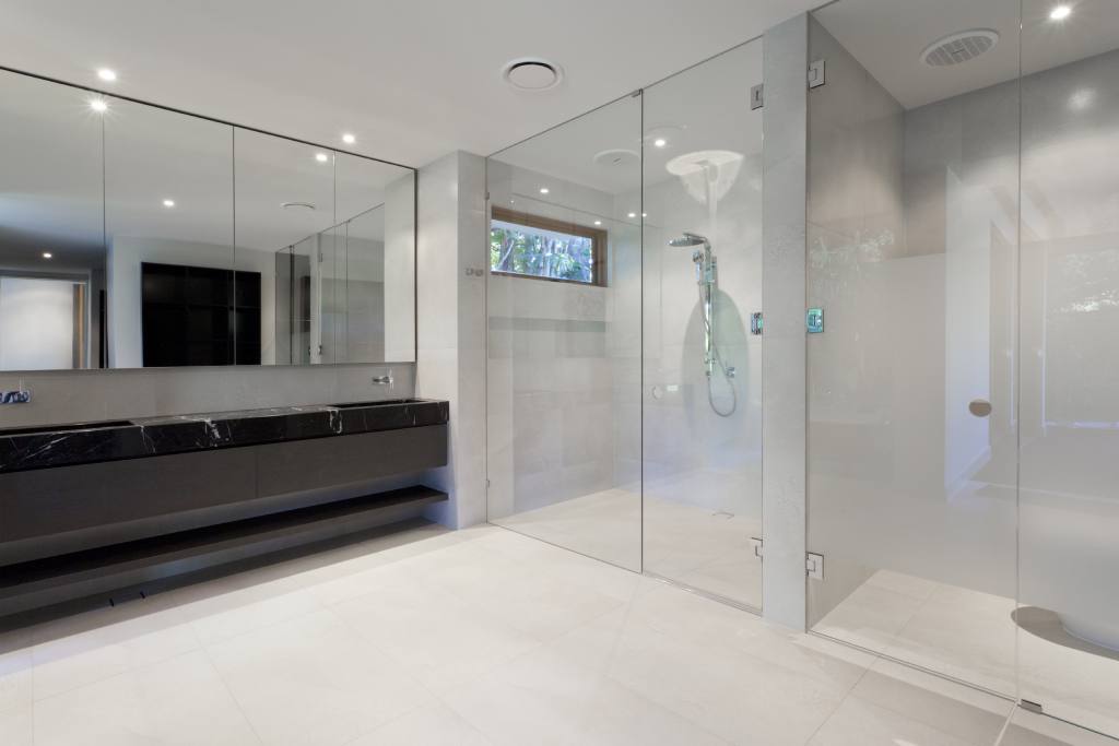 Diamon_Fusion's tweet image. Keep your shower doors spotless with the invisible power of DIAMON-FUSION® protective glass treatment! 💧✨ 

Cut cleaning time by up to 90%! Less scrubbing, more shine. 

Find a dealer near you ➡️ vist.ly/3mgkzrc

#Showerdoors #GlassProtection #HomeUpgrade #GlassBuild