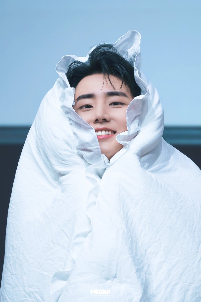 withtato's tweet photo. 240905 위드뮤 팬싸 HQ

#데이식스 #영케이 #DAY6 #YoungK https://t.co/peuqF8iF3y