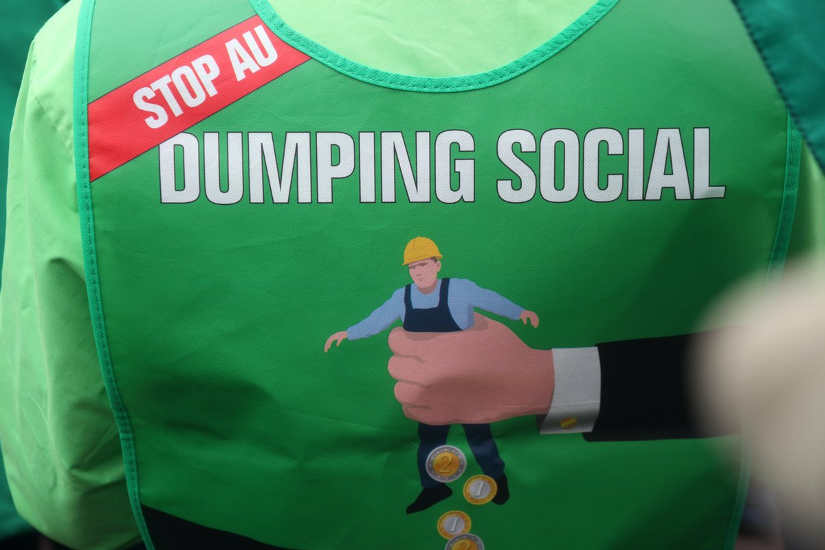 DSFEurope's tweet image. Aujourd'hui, @claire_fita et @EricSargiacomo ont participé à une manifestation organisée à #Strasbourg par les syndicats européens pour défendre les droits des travailleurs face à l'exploitation dans les chaînes de sous-traitance ! ✊