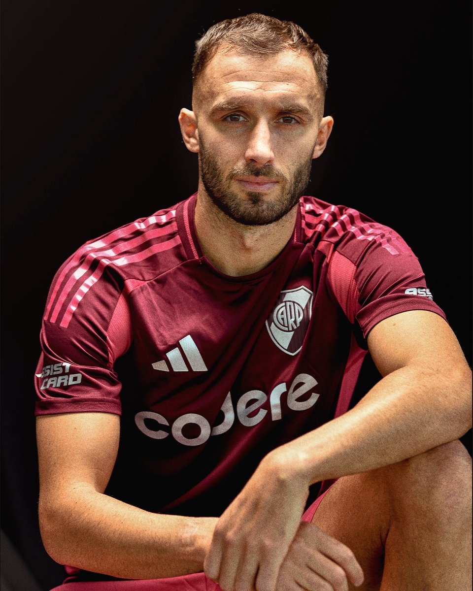 RiverPlate's tweet photo. 𝐈𝐧𝐬𝐩𝐢𝐫𝐚𝐝𝐚 𝐞𝐧 𝐮𝐧𝐚 𝐞𝐭𝐞𝐫𝐧𝐚 𝐚𝐦𝐢𝐬𝐭𝐚𝐝 🤝 ♾

Ya disponible ▶️ https://t.co/dWp9A6MhYH https://t.co/8HyqFQGtKH