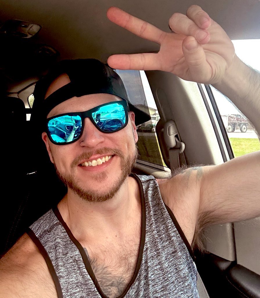 Goood Morning ☀️ 

How we living this morning?

Woke up with a huge smile on my face 😁 
It’s gonna be an amazing day 💯

Stream in about an hr, jumping back into OAO
Gotta get everything ready for the Car Meet/Rally Race on Saturday!!

Anywho, catch y’all in a bit!! ✌🏻