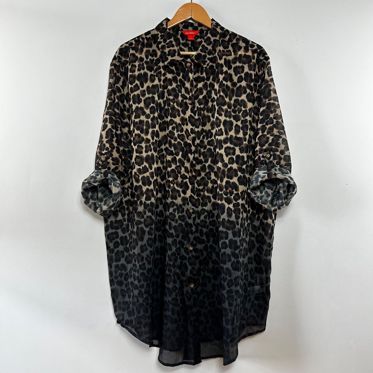 Check out this listing I just added to my #Poshmark closet: Joe Fresh Animal Print Duster 1X EUC. posh.mk/DM3mqmYWXMb #shopmycloset <a href="/poshmarkapp/">Poshmark</a>