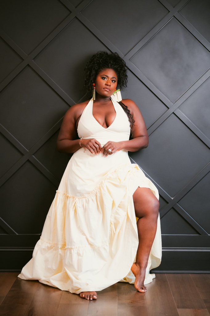 thedanieb's tweet image. If I would’ve asked my 15 year old self, who do you think you’d become at 35? “Girl, the woman you see before you!!”Grateful for another year around the sun. #itsmybirrhday