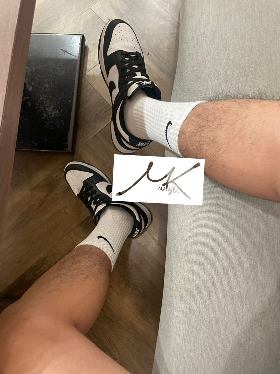 中秋快樂
需要狗舌頭跟鼻子
跟我的臭鞋襪團圓