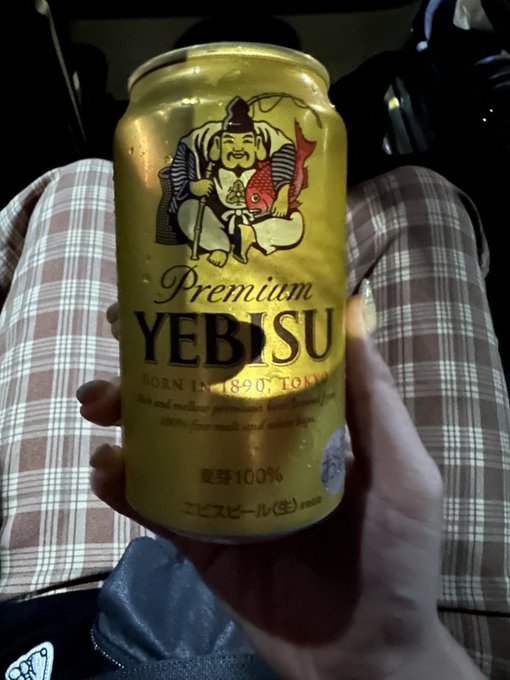 撮影おわりました！🥺✨ 今日は山と空さんで撮影でした🤗🌈  催眠かけられちゃう人妻でした🧏🏻&zwj;♀️ 笑いが止まらない楽しい現場でした〜🤗🌻  帰りにお疲れ様ビールももらったよ🍺🩷  メーカーさん、現場の皆さんありがとうございました🥰お疲れ様でした！🥺