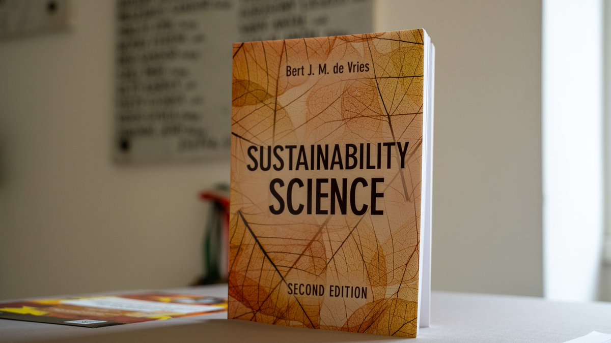 uni_nke's tweet image. 🙏🏻Delighted to have hosted a thought-provoking lecture by Professor Bert J.M De Vries 🇳🇱 on 'Complexity, #Sustainability, and the Worldview of Modernity.' His insights into the #interconnected challenges of our times provided much to reflect on 💭