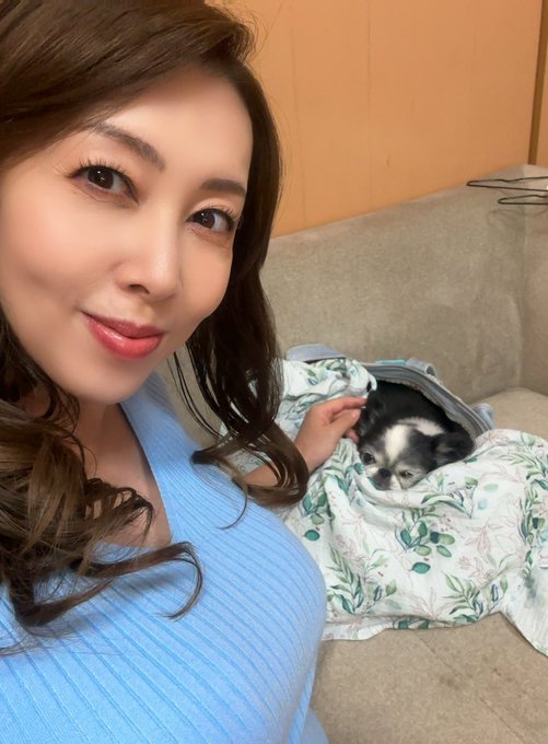 今日も エロく楽しく&hellip;&hellip;気持ち良かった💕   夜ご飯は貰って帰った🍙  好きな具は&hellip;&hellip;鮭ﾃﾞｽ https://t.co/Kxpf0JTSJX