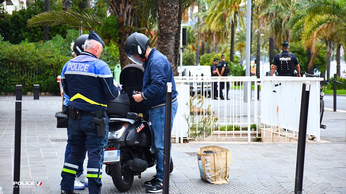 Police Nationale 06 (@policenat06) on Twitter photo #SécuritéRoutière I Ce matin à Nice, contrôles et sensibilisation des usagers deux roues 🛵 et trottinettes 🛴pour une <a href="/RoutePlusSure/">Sécurité routière</a>
➡️ 56 contrôles et sensibilisations effectués, ont été relevés :
📌 3 défauts d'assurance
📌 4 pneus lisses
📌 1 feu rouge
📌 3 🛴 en fourrière #SécuritéRoutière I Ce matin à Nice, contrôles et sensibilisation des usagers deux roues 🛵 et trottinettes 🛴pour une <a href="/RoutePlusSure/">Sécurité routière</a>
➡️ 56 contrôles et sensibilisations effectués, ont été relevés :
📌 3 défauts d'assurance
📌 4 pneus lisses
📌 1 feu rouge
📌 3 🛴 en fourrière