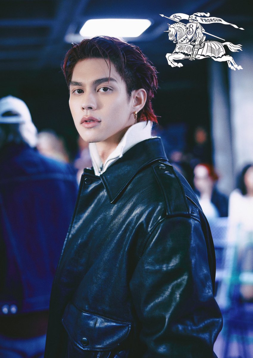 bowchun_vc's tweet image. ไบร์ทกับโลโก้แบรนด์ คือเกิดมาเป็นเนื้อคู่กันเลย

Bright In LFW SS2025
#BurberrySummer2025xBRIGHT
#BurberryxBRIGHT
#Burberry @Burberry
#bbrightvc @bbrightvc