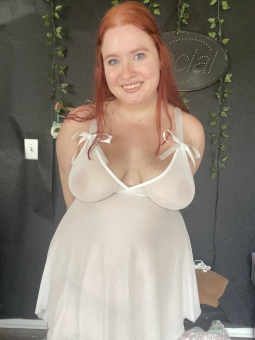 Oh sorry, is my dress see through? https://t.co/VzZq4gNZUN<a href="/tag/smokingfetish"class="tags"><span>#smokingfetish</span></a>