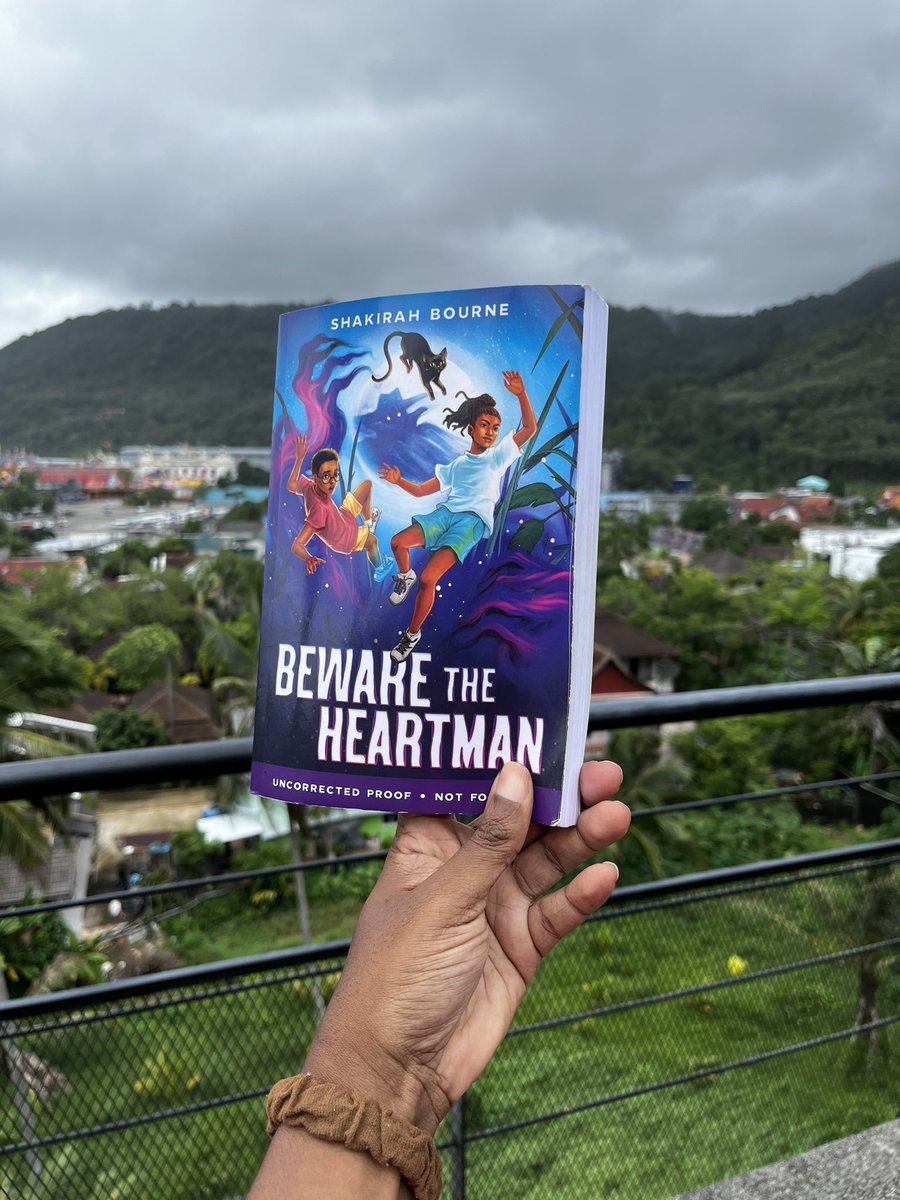 BEWARE THE HEARTMAN is out today!!! 💃🏾💃🏾🥲

I’m all in my feelings because this book would not have existed without all the support for my debut, JOSEPHINE AGAINST THE SEA. Thank you all! <a href="/Scholastic/">Scholastic</a> @GalltZacker
