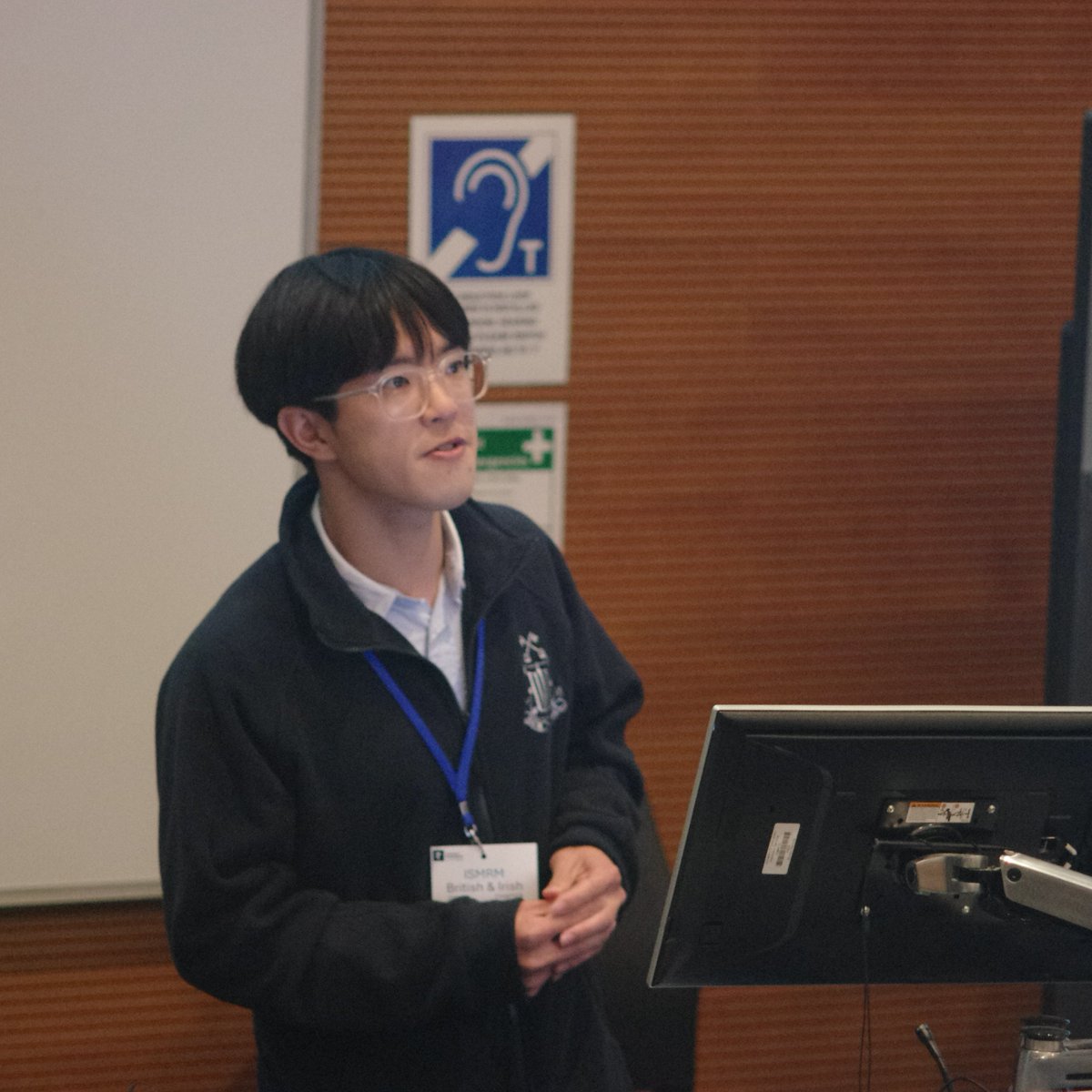 c_t_rodgers's tweet image. Thank you to Nottingham @SPMIC_UoN for a great #bicismrm meeting. Great to see Minghao Zhang and Masha Novoselova giving power pitches on their 7T MRI work on scalable pTx pulses and on deuterium metabolic imaging.