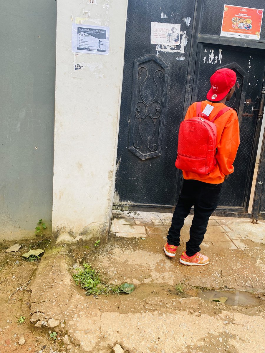 femmymafia's tweet photo. my back against the wall, no one to trust.๐ฌ๐งก https://t.co/rt0NcBWgUZ
