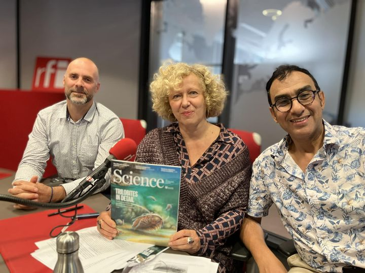 Caroline Lachowsky et ses invités Arnaud Mazurier et <a href="/A_El_Albani/">Abder EL ALBANI</a> <a href="/UnivPoitiers/">Université de Poitiers</a>   sur <a href="/RFI/">RFI</a> @RFImag  en direct dans quelques minutes