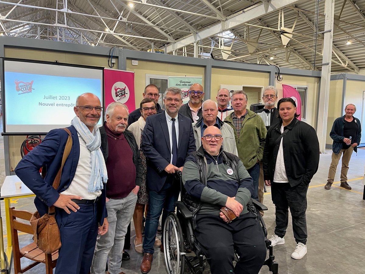 Monsieur le Maire, Christophe Doré, était au Havre ce matin pour l'inauguration du nouvel entrepôt des restos du cœur.
Cet espace de 2900 M² gère les approvisionnements des denrées puis réachemine vers les différents centres, dont celui de #Bolbec.