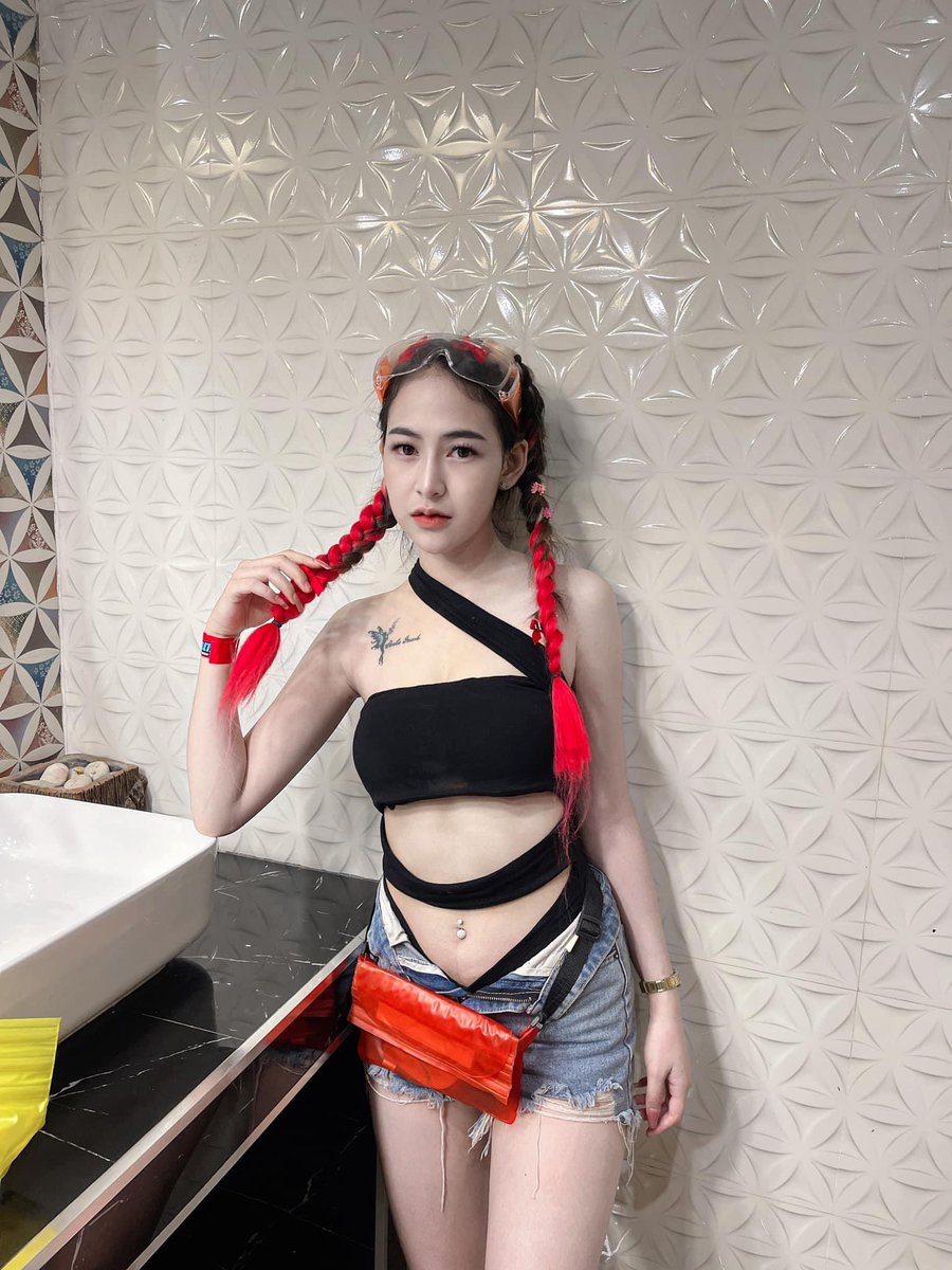 nong mild tweet media