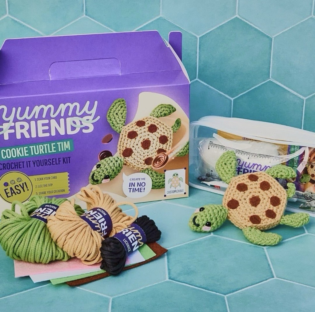 LionBrandYarn's tweet image. Yummy Friends have arrived on lionbrand.com. These beginner crochet kits are fun for the whole family.  🔗ow.ly/pTCx50Tp1Ot
.
#yummyfriends #crochet #crochetkit #crochetlove #crochetaddict #yarn #yarnlove #diy #handmade #handmadetoys #handmadegifts