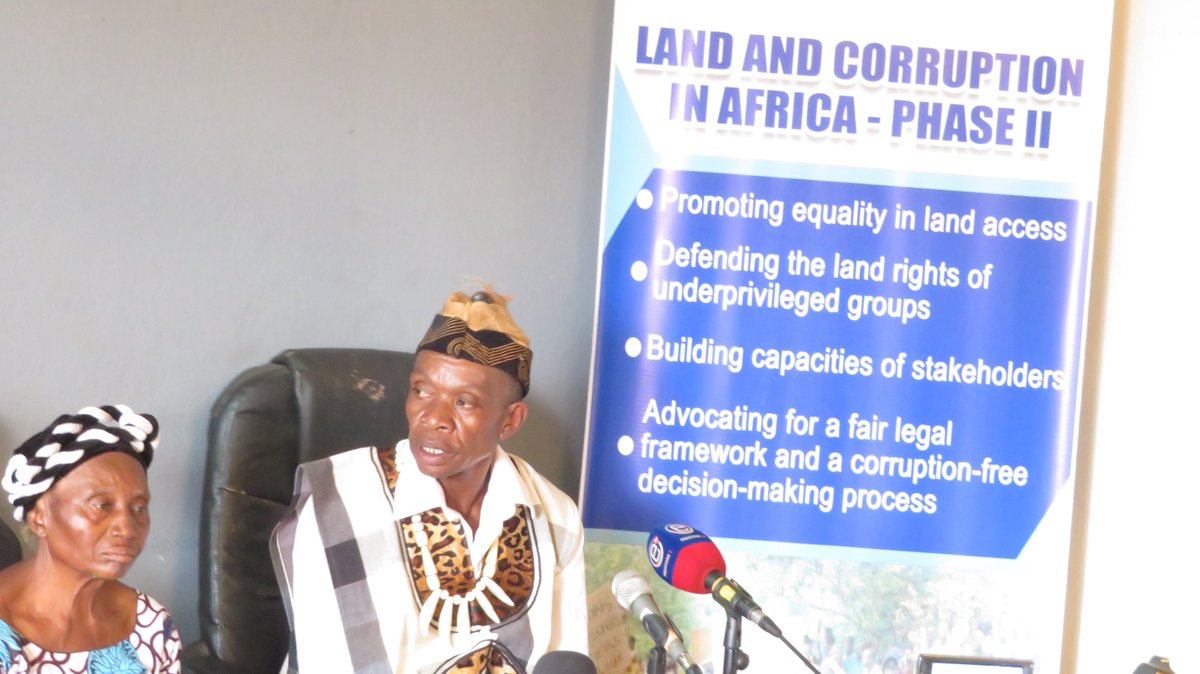 TransparencyTi's tweet photo. HIGHLIGHTS OF THE PRESS RELEASE ON THE PUBLICATION OF THE REPORT ON THE IMPACT OF THE COMPANY SUD CAMEROON HEVEA S.A. 

This press conference focused on the presentation of the report on the impact of SudCam's activities 

Follow us on our website at https://t.co/TqtQpBSDue https://t.co/W0S8IIAvHg
