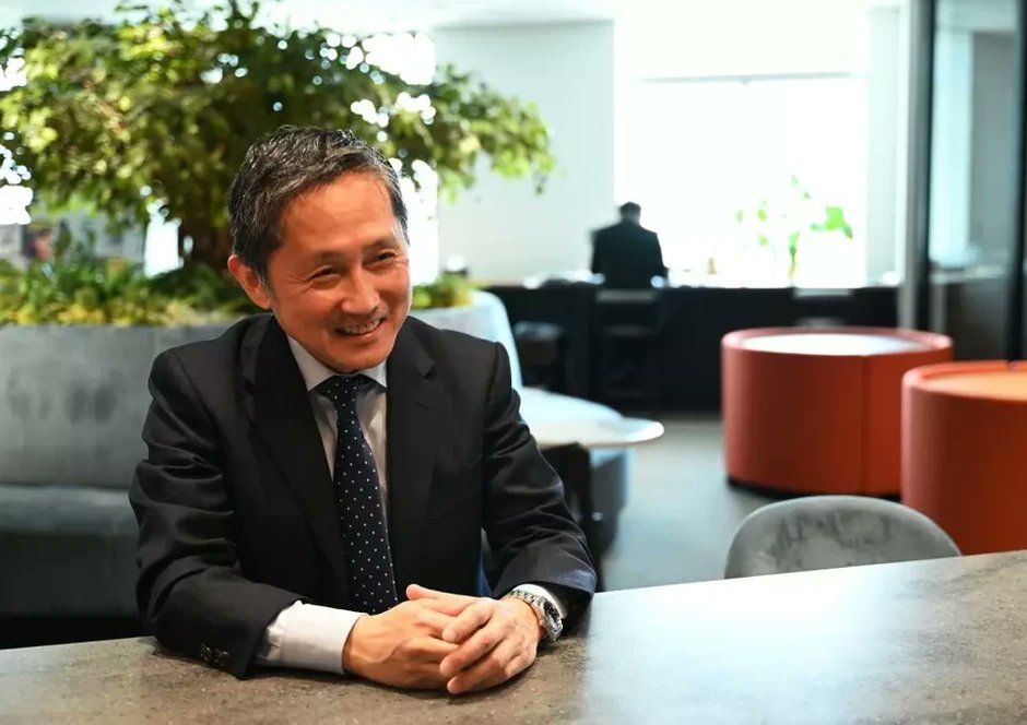 年収500万円も上がった
SSS級のホワイト企業
↓
・平均年収：1407万円
・4年前と比べて1.5倍増
・残業時間たったの10時間
フレックスタイム制でコアタイムなし
↓
朝寝坊しても大丈夫
↓
好きな時間に働けるから
↓
プライベートも充実しまくり
福利厚生がヤバすぎる (良い意味で)