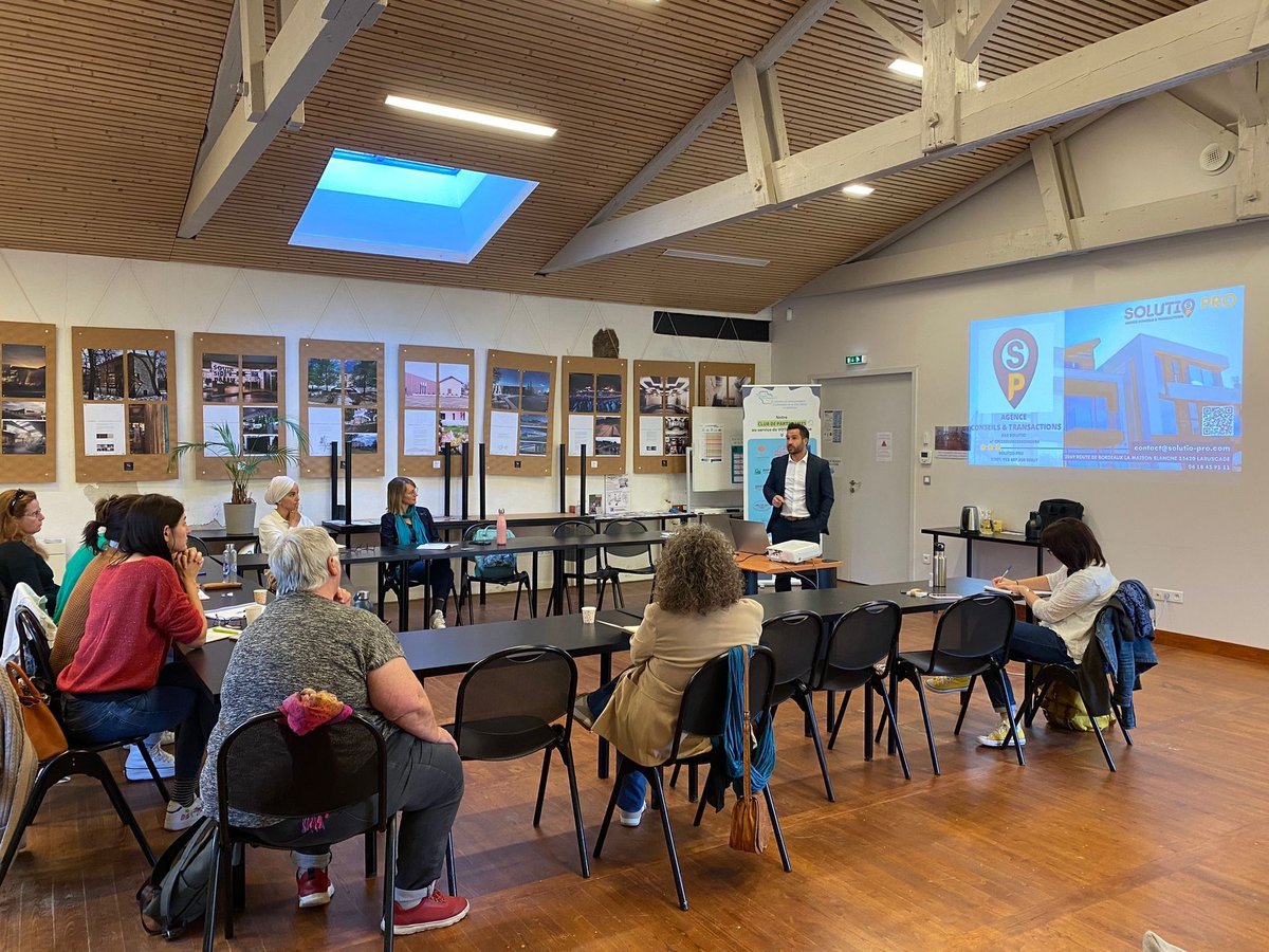 hdgdev's tweet image. Ce matin, au Château Brignon les entrepreneurs et porteurs de projets ont assisté à l'atelier "Les clefs pour trouver son local professionnel"🗝️Un immense merci à notre partenaire SAMY PACE de SolutioPro qui a donné de précieux conseils pour mener à bien les recherches d'un local