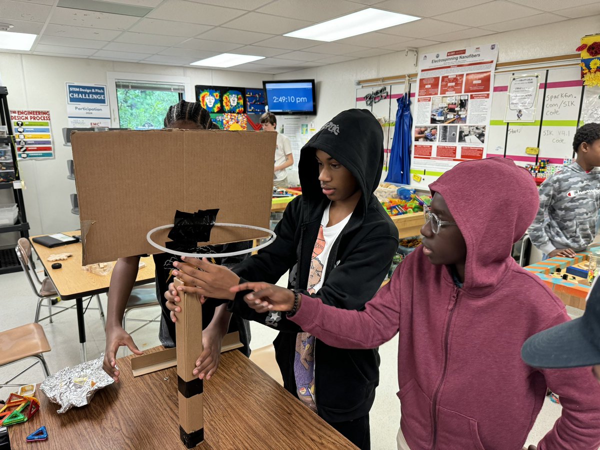 ~Michelle Bass~ (@teachlivelaugh) on Twitter photo Tinker Tuesday = rainy day fun ☔️💡 Today, my students explored hands-on building, turning rainy day blues into inventive ideas! #HilburnMakers <a href="/HilburnAcademy/">Hilburn Academy PreK-8</a> Tinker Tuesday = rainy day fun ☔️💡 Today, my students explored hands-on building, turning rainy day blues into inventive ideas! #HilburnMakers <a href="/HilburnAcademy/">Hilburn Academy PreK-8</a>