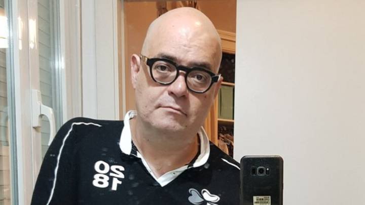 Se llama Juan Ignacio, es un becario del Consejo Superior de Investigaciones Científicas y ha desarrollado unas nanopartículas que  remineralizan dientes y huesos. No lo verás en los medios de comunicación, no es futbolista, no colabora con Broncano, no participa en Gran Hermano