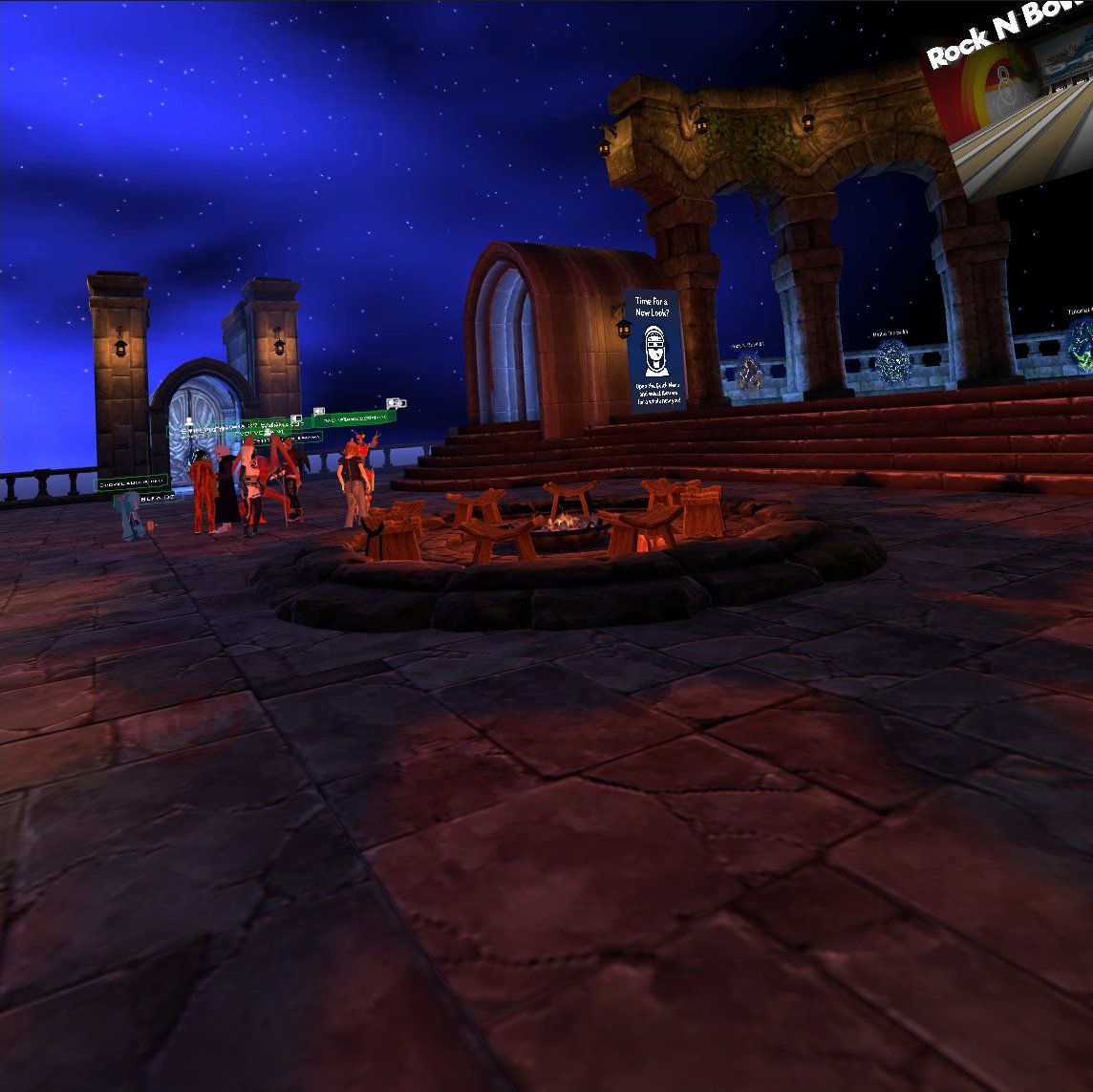 KaroRarow's tweet photo. @VRChat 7 Years apart... I don't remember if I ever took photos before VRC was on steam, but If I did they're long gone. The old hub was the first one. July 21st, 2017 🥲 https://t.co/FGNjzbnxZT