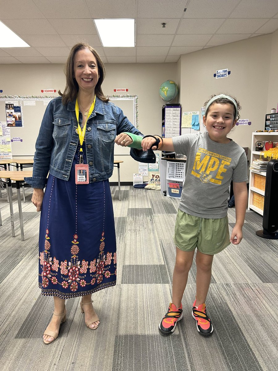 When you find a “Cast Twin” <a href="/MPElemSchool/">Memorial Parkway EL</a> <a href="/MissyBecerra/">Mrs. Becerra</a>