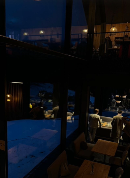 SALES is the easiest way to get $100k FAST

We made a full doc + 2 hr CLOSING
MASTERCLASS course to get to $5k-6k/month in 30 days

Taught this to one of our members and he made $5k in 30 days

Follow+Comment "DM" and it's all yours