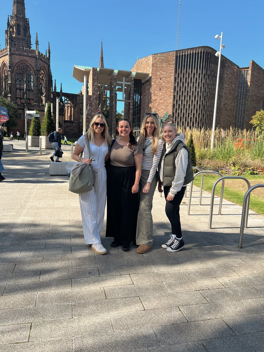 Katie Holloway tweet media